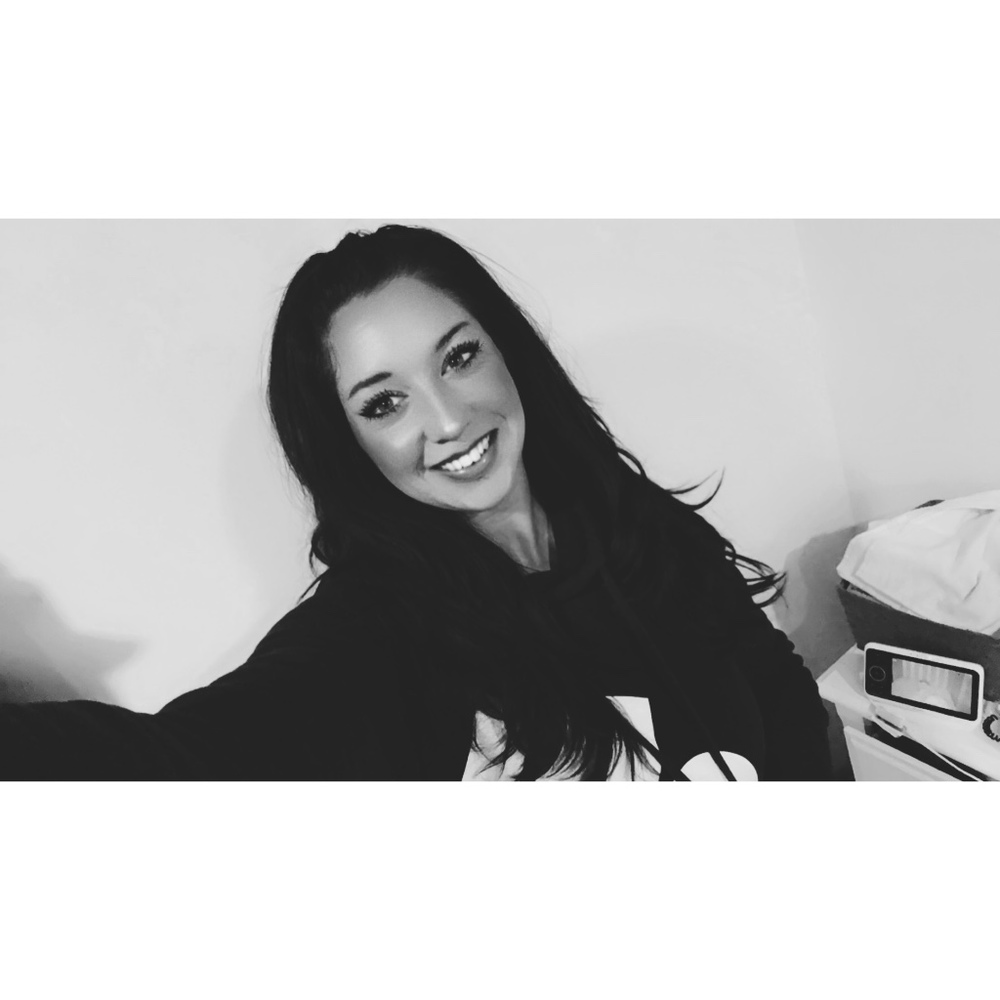 Meet your Posher, Kayla